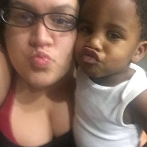 Meet your Posher, Yomaira